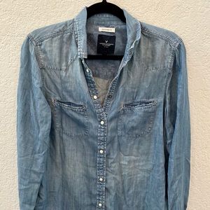 American Eagle Denim Boyfriend Fit Shirt